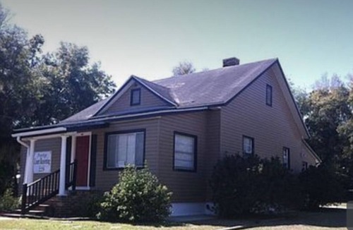 Inverness House | Downtown Inverness historic home, hot tub & pet friendly