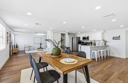 Aloha Gardens House | Dream Home In Holiday With Pool and Spa and more