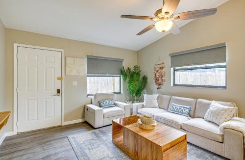 Palm Harbor House | Dtwn Palm Harbor Condo: Walk to Water!