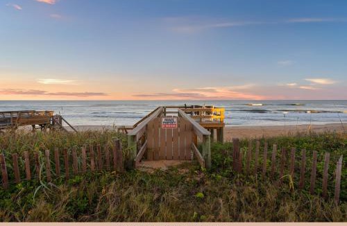 Flagler Beach House | ​Dual Home Coastal Beach House- Main House + Private Villa Suite -Private Beach