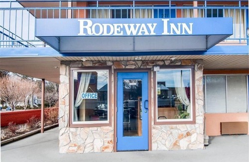 Galax Hotel | Econo Lodge Galax