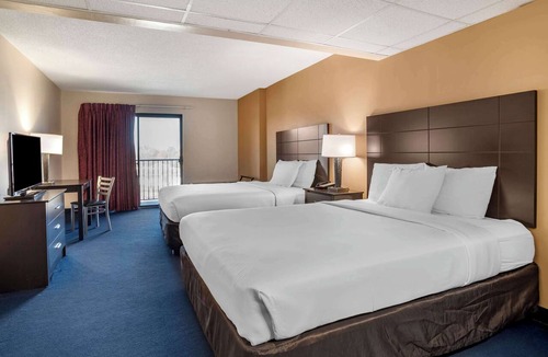 Rehoboth Beach Hotel | Econo Lodge Inn & Suites Rehoboth Beach