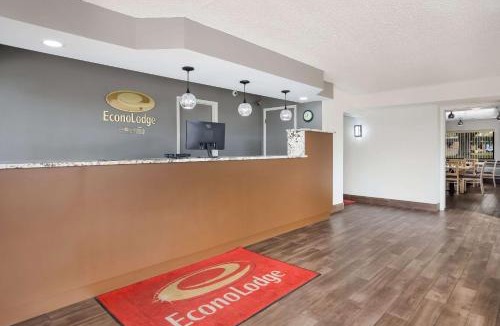 Boys Ranch Cabin | Econo Lodge Live Oak