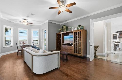 Edgewater House | Edgewater The Blue Horizon Estate