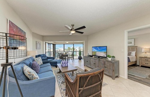 Holmes Beach House | Edit Liddies Place Sun Plaza West 209