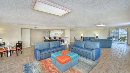 Melinda Cook Hotel | El Caribe Resort and Conference Center