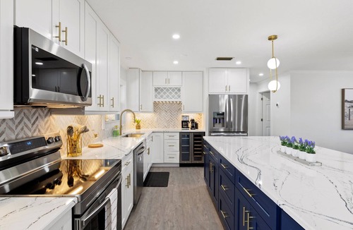 Bradenton House | Elegant 4BR Home | Heated Pool + Near IMG & AMI