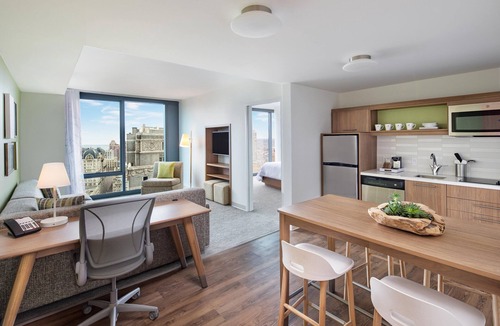 Rittenhouse Row Hotel | Element by Marriott Philadelphia Downtown