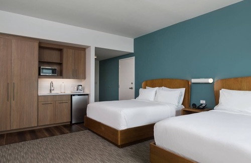 Williamsburg Hotel | Element Orlando | 2 Queen Room | Close to Outlets & Orlando Hotspots