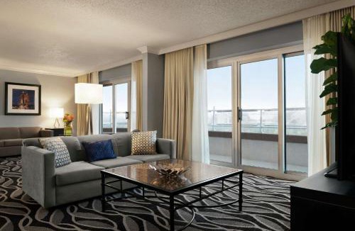Covington Hotel | Embassy Suites Cincinnati - RiverCenter