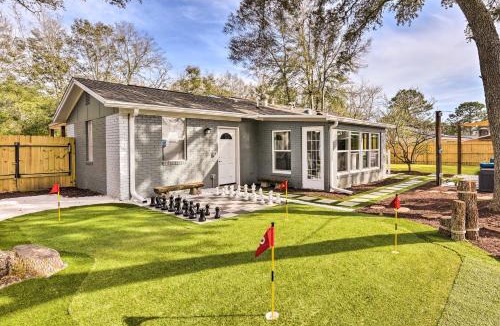 Lake Lorraine House | Emerald Coast Vacation Rental: 1 Mi to Beach