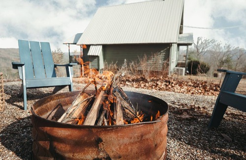 Pine Creek Cabin | Endless Views: Sunsets, Sauna, Outdoor Firepit under the Stars
