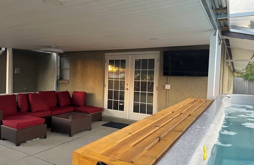 Bayshore Gardens House | Enjoy a new remodeled house minutes away from Anna Maria Island