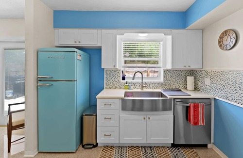 Gulfport House | Enjoy Coastal Comforts in our Stylish '60s Gulfport Home