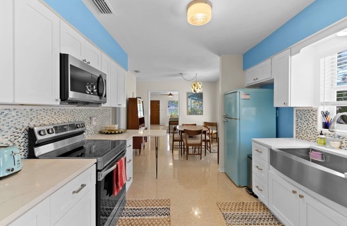 Gulfport House | Enjoy Coastal Comforts in our Stylish '60s Gulfport Home