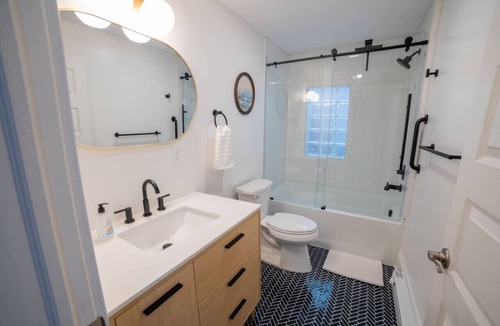Stroudsburg Apartment | Escape to Main Street