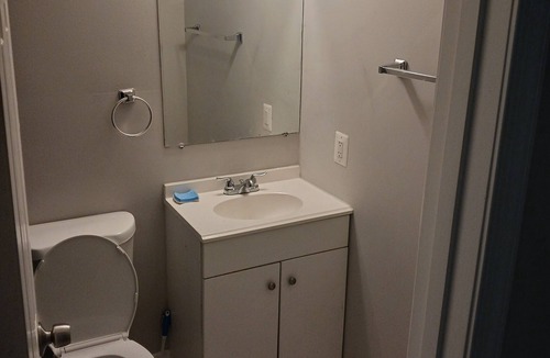 Jefferson Manor Apartment | Excellent for quick intown trips and smoke friendly.