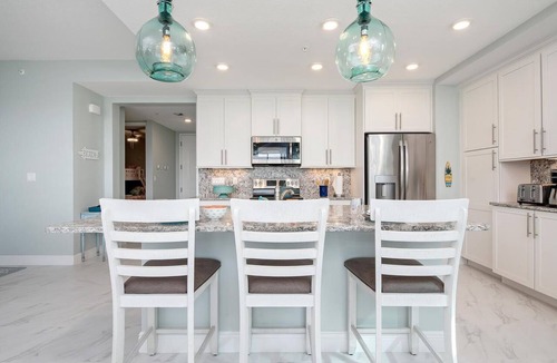 Whitney Beach Condo | Exclusive Anna Maria Sound Waterfront Retreat with Shared Pool & Sunset Serenity