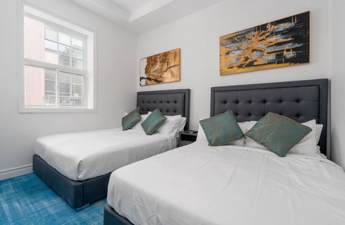West Queen West Bed & Breakfast | Executive Double Room ; Boutique Hotel Trinity Bellwoods. Downtown Toronto