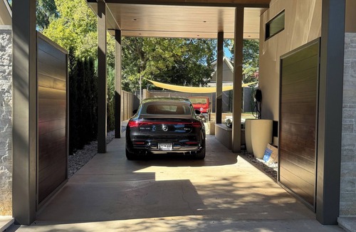 Plaza Midwood House | Executive Luxury Ritz Level Spa Oasis IncludesEQS Mercedes or Tesla Private