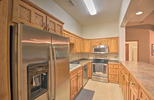 Unaka House | Expansive Home on 16 Acres w/Smoky Mountain Views