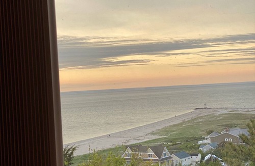 Mattituck House | Expansive Waterviews on North Fork, Modern Family Home, 3 bed, 3 bath