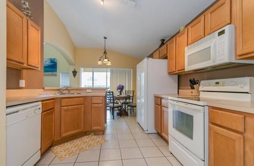 Four Corners Villa | Experience magic just a quick 17-min drive away at our 5-bedroom Villa