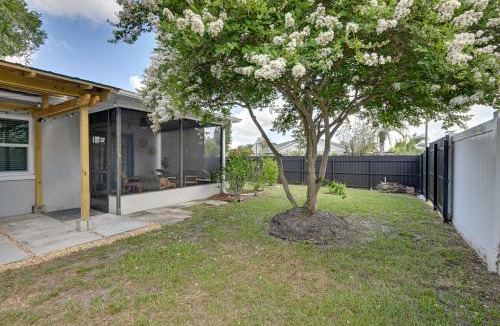 New Port Richey House | Explore Tampa Bay! Family Home w/Lanai, Game Room