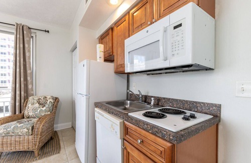 Brush - Stewarts Condo | Exquisite 2-BR Oceanfront Haven with 3 Private Balconies at The Wyndham Oceanwalk