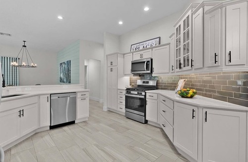 Wildwood House | *Exquisite Waterfront Escape w/Pool & Golf Cart*