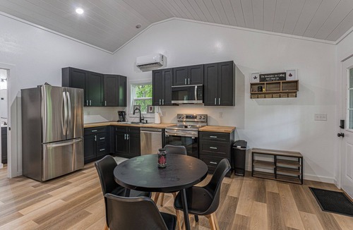 Unaka House | Fabulous Murphy home on over 6 acres -Completely private