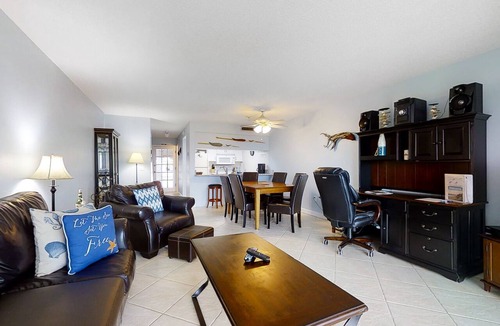 Flagler Beach Condo | Fabulous oceanfront find in Flagler Beach w/shared pool, WiFi, central AC, W/D