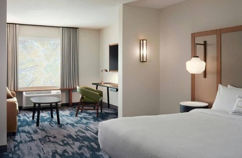 Spartanburg Hotel | Fairfield by Marriott Inn & Suites Spartanburg Downtown