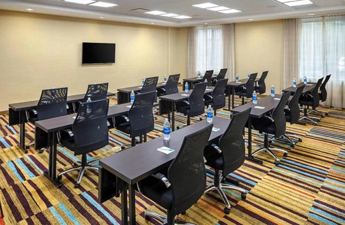 North Bergen Hotel | Fairfield Inn & Suites by Marriott North Bergen