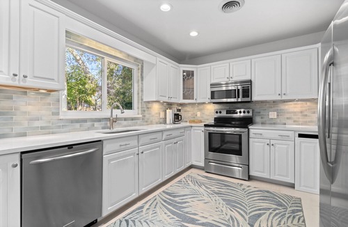 Palma Sola House | FALL IN LOVE with this gorgeous pool home mins from Anna Maria! Pet friendly!