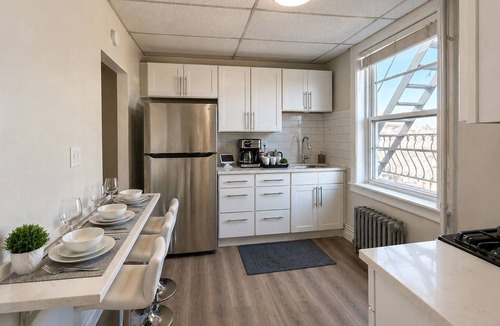 West New York Apartment | Family-Friendly 3BR Near NYC | Sleeps 11