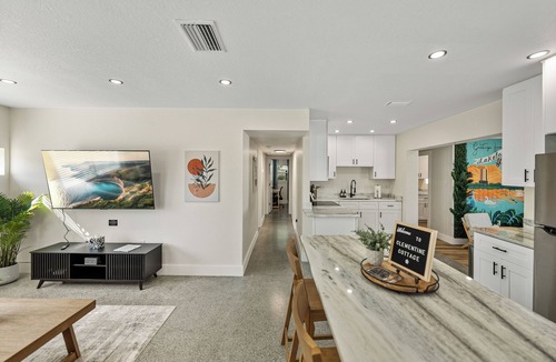 Lake Bentley House | Family-Friendly 3BR | Downtown & Lake Hollingsworth
