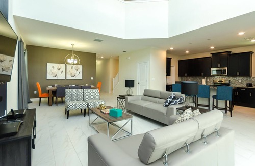 Davenport House | Family Friendly 5 Bed Spa Pool Home in Champions Gate
