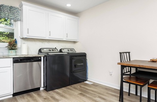 Travelers Rest House | Family Friendly 3-bedroom house in delightful Travelers Rest with AC, WiFi
