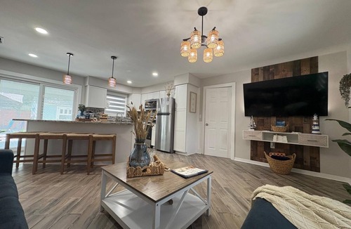 Largo House | Family Getaway with Private Pool & Terrace Near Clearwater Beach