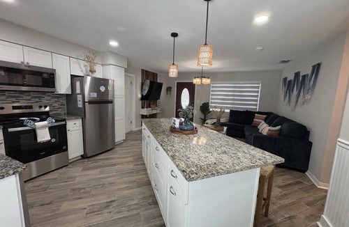Largo House | Family Getaway with Private Pool & Terrace Near Clearwater Beach