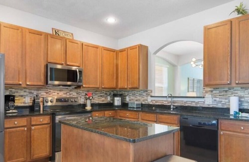 Loughman House | Family Time Paradise - Theatre, Game Rooms, Resort Amenities & Pet Friendly!