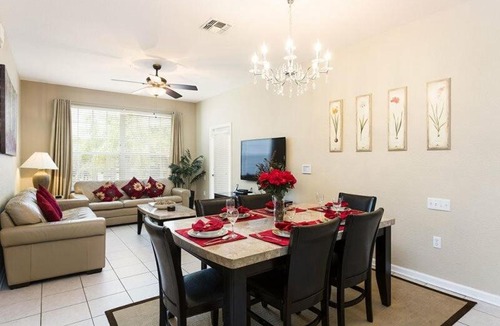 Windsor Hills Apartment | Fantastic Condo - 2 Miles from Disney Pool View Windsor Hills