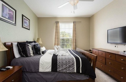 Windsor Hills Apartment | Fantastic Condo - 2 Miles from Disney Pool View Windsor Hills