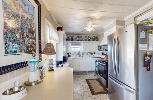 Atlantic Beach Cottage | Fields Cottage: Dog-Friendly Oceanfront beach cottage with WiFi & deck - walk to activities