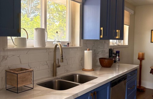Centennial Park House | FIFA Stay Toronto | Pool, Parking & Family Space