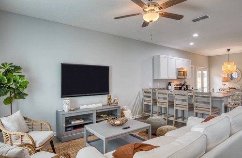 St. Augustine House | Fire pit, Pet Friendly, Only 1 Mile to Beach, 4 Miles to Historic Downtown, $300 in Free Tickets!