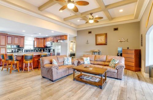 Ocklawaha House | Fish, Swim & More: Lakefront Retreat in Ocklawaha!
