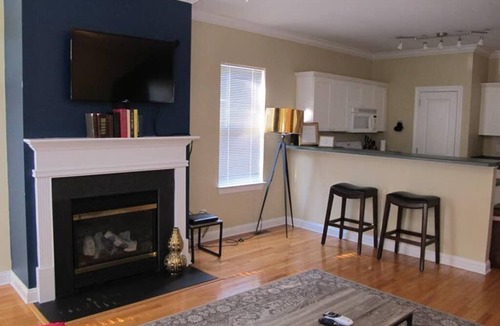 Wilmington Historic District Condo | Flat on 3rd 616: 2 BR, 2 BA Condominium in Wilmington, Sleeps 4