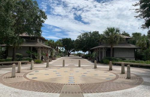 North Forest Beach Apartment | Flip-Flop Getaways